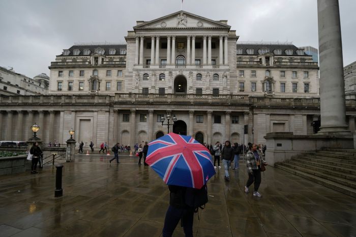 英国明日降息几成定局！对储户和房产买家影响大，如何应对？
